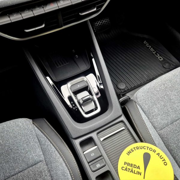 5c3002f9-949e-4efa-897d-572fb4ed9d35