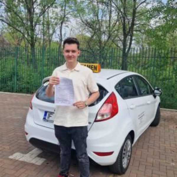 b284304b-f793-4608-8ac6-76b74f163f4a-279x300